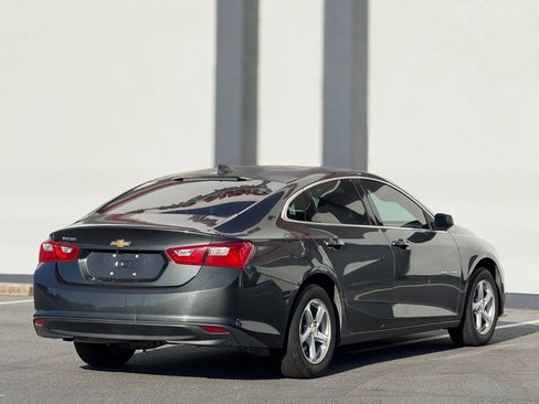 Used 2017 Chevrolet Malibu LS image 7