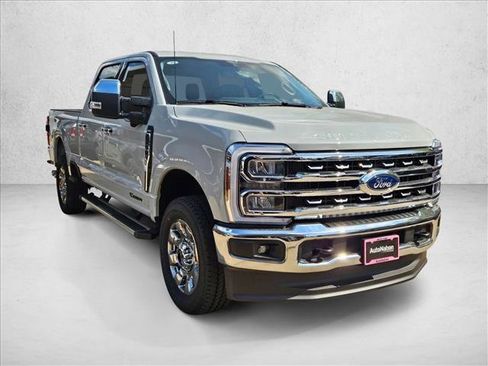 New 2026 Ford F250 Lariat w/ Chrome Package image 7