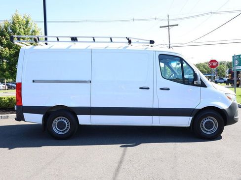 Used 2023 Mercedes-Benz Sprinter 2500 image 6