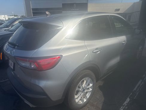 Used 2021 Ford Escape SE w/ Convenience Package image 6