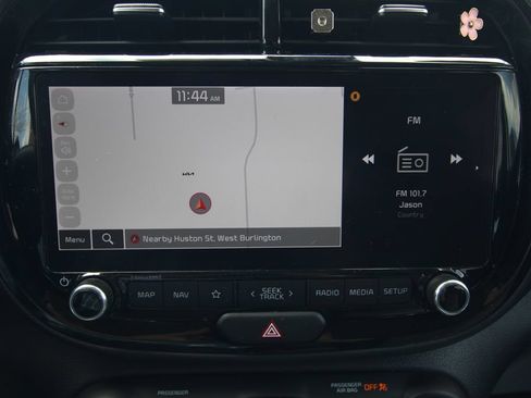 Used 2025 Kia Soul S FWD image 11