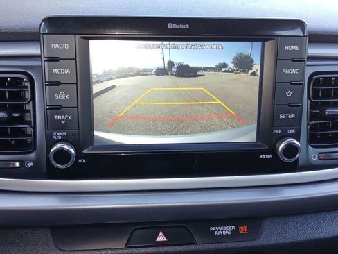 Used 2019 Kia Rio S image 25