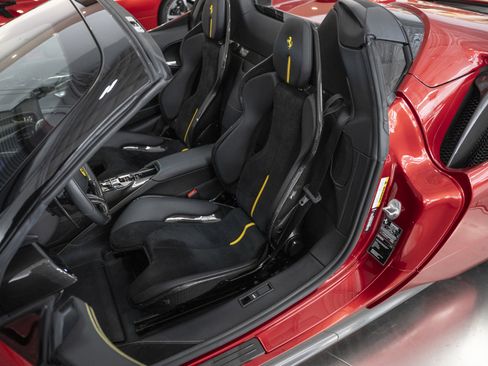 Certified 2022 Ferrari SF90 Spider image 31