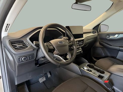 Used 2024 Ford Escape Active w/ Tech Pack #2 AWD/4WD image 14