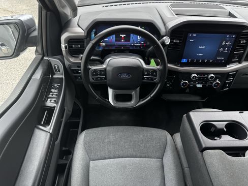 Used 2025 Ford F150 XLT w/ Equipment Group 301A Standard image 14