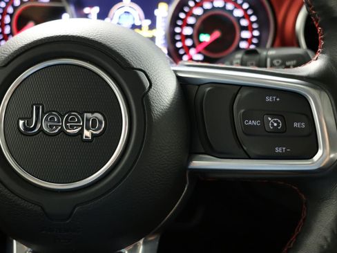 Used 2021 Jeep Wrangler Unlimited Rubicon AWD/4WD image 28