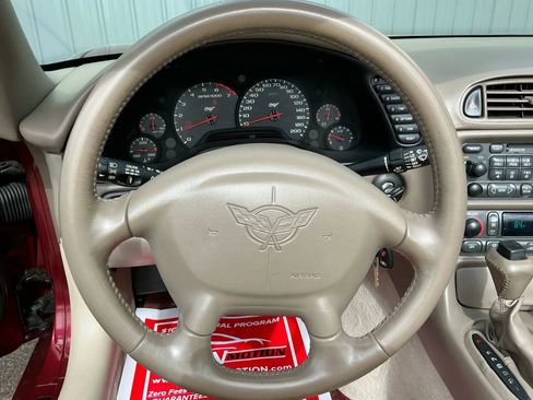 Used 2003 Chevrolet Corvette Convertible 2D w/ Preferred Equipment Group1 image 26