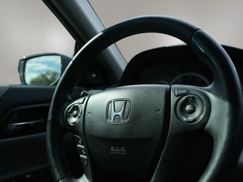 Used 2015 Honda Accord EX-L image 38