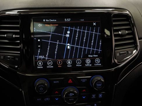 Certified 2021 Jeep Grand Cherokee High Altitude image 32