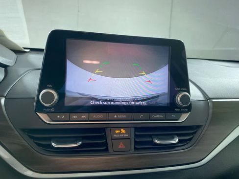 Used 2023 Nissan Altima 2.5 SV image 25