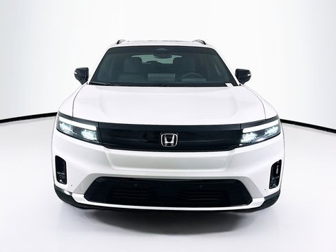 Used 2025 Honda Prologue Touring image 2