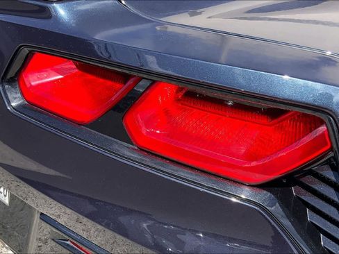 Used 2015 Chevrolet Corvette Stingray Coupe RWD image 31