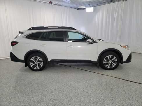 Used 2022 Subaru Outback Limited XT AWD/4WD image 11