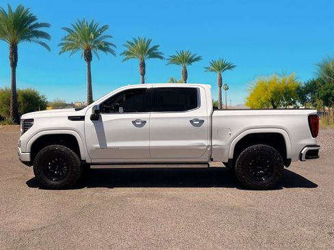Used 2022 GMC Sierra 1500 Denali Ultimate AWD/4WD image 2