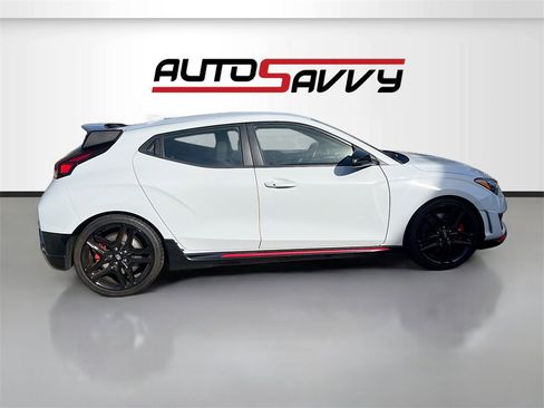 Used 2020 Hyundai Veloster N w/ Performance Package image 8