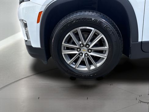 Used 2024 Chevrolet Traverse LT w/ LPO, Cargo Package AWD/4WD image 4