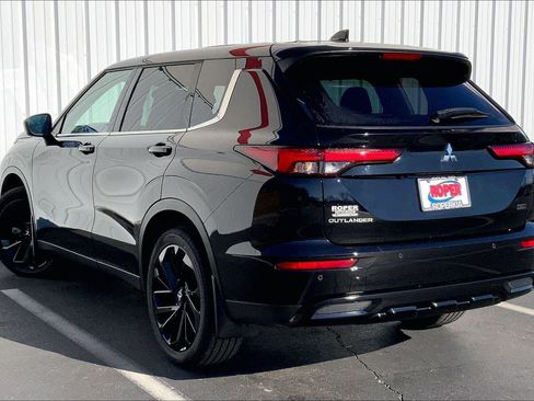 Used 2023 Mitsubishi Outlander SEL Black Edition image 10
