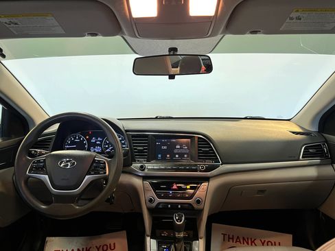 Used 2017 Hyundai Elantra SE FWD image 27