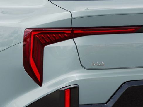 New 2025 Kia K4 GT-Line image 11