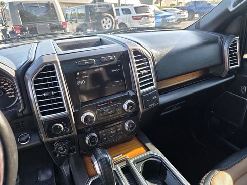 Used 2016 Ford F150 Limited w/ Trailer Tow Package image 40