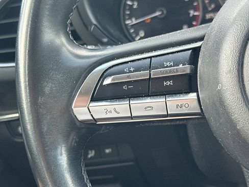 Used 2020 MAZDA MAZDA3 AWD Sedan w/ Preferred Package image 34