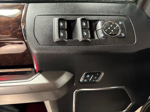 Used 2016 Ford F150 Platinum w/ Technology Package AWD/4WD image 19