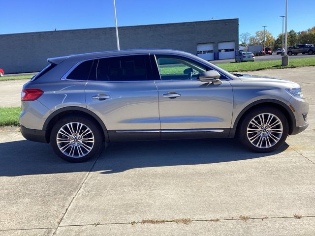 Used 2016 Lincoln MKX Reserve w/ Luxury Package AWD/4WD image 11