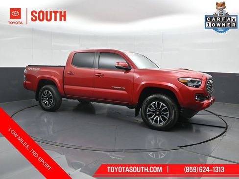 Used 2023 Toyota Tacoma TRD Sport AWD/4WD image 4