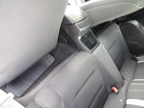 Used 2021 Chevrolet Camaro LT image 31