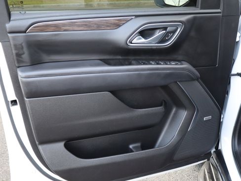 Used 2021 Chevrolet Tahoe LT image 19