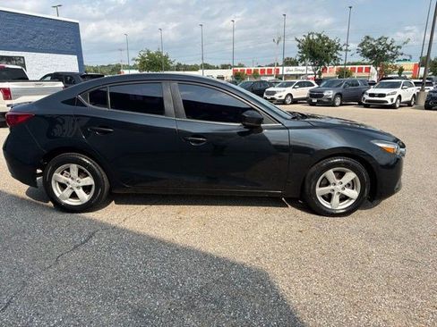 Used 2018 MAZDA MAZDA3 Touring FWD image 6