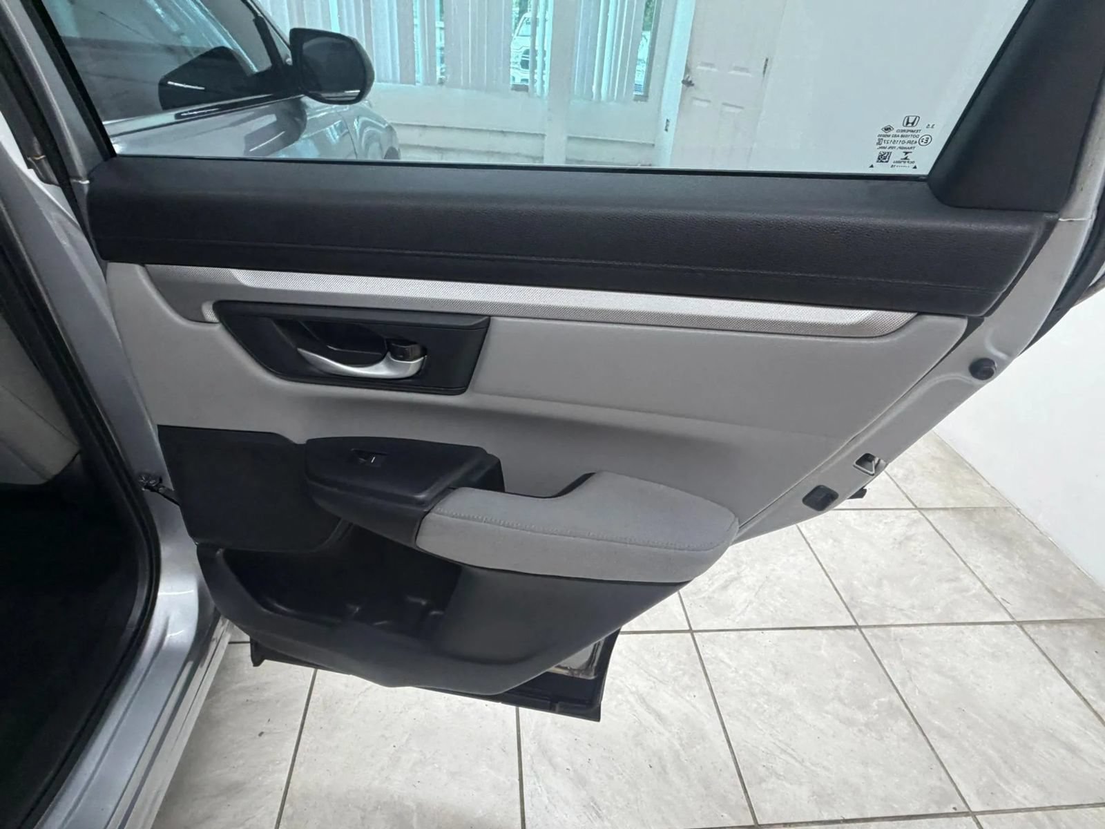 Used 2018 Honda CR-V LX image 18