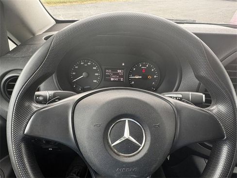 Used 2020 Mercedes-Benz Metris image 20