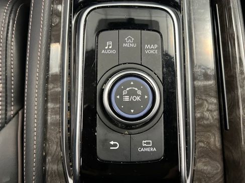 Used 2024 Nissan Armada Platinum w/ Captain's Chairs Package image 53