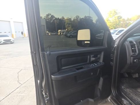 Used 2024 RAM 3500 Tradesman w/ Chrome Appearance Group AWD/4WD image 28