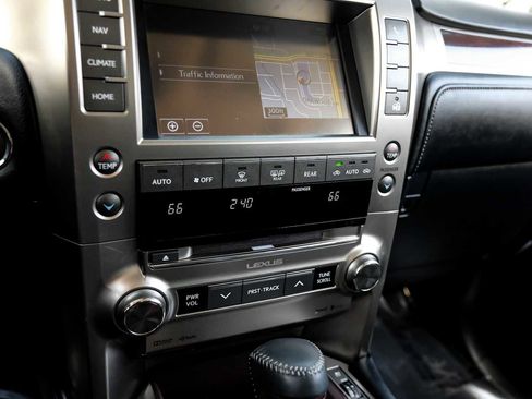 Used 2017 Lexus GX 460 Premium image 26