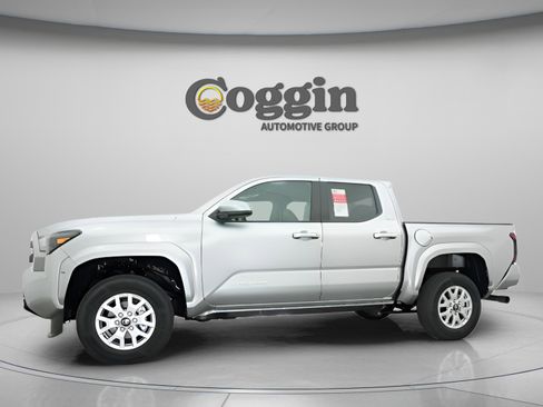 New 2026 Toyota Tacoma SR5 AWD/4WD image 6