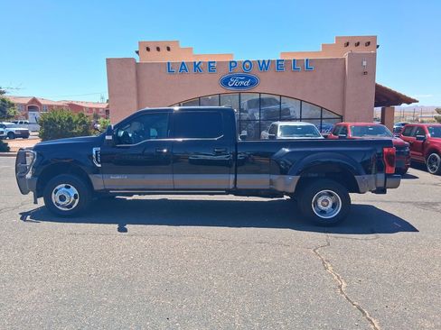Used 2021 Ford F350 King Ranch w/ King Ranch Ultimate Package AWD/4WD image 2
