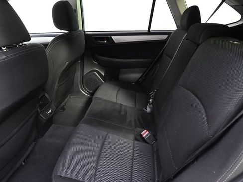 Used 2018 Subaru Outback 2.5i Premium AWD/4WD image 15