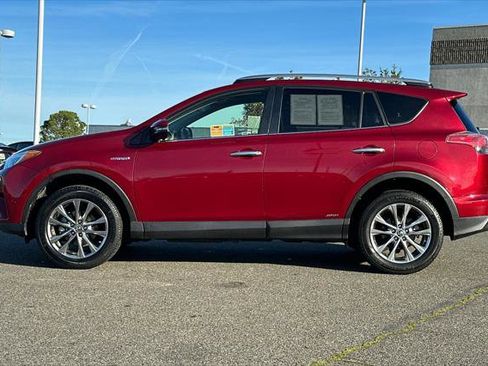 Certified 2018 Toyota RAV4 Limited w/ Advanced Technology Package image 9