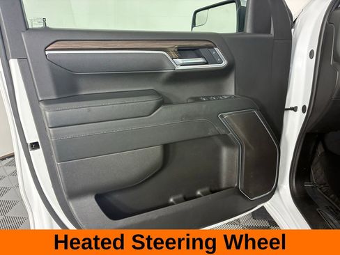 Used 2025 Chevrolet Silverado 1500 LT AWD/4WD image 10