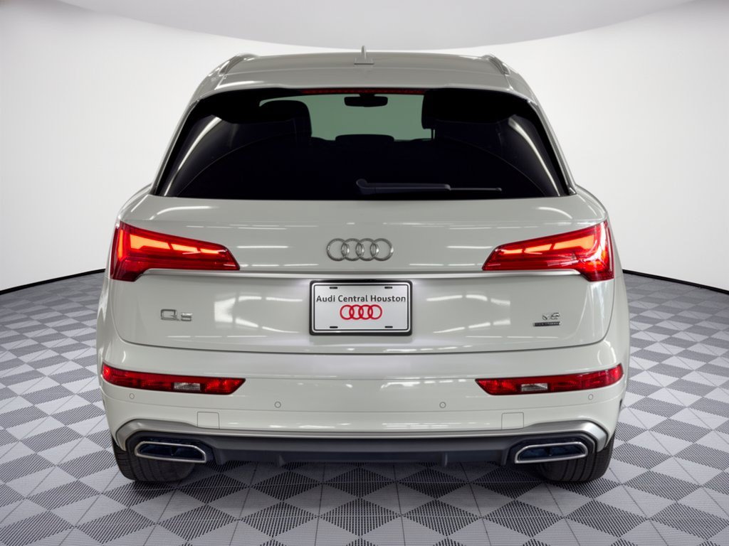 Used 2024 Audi Q5 e Premium w/ Convenience Package AWD/4WD image 11
