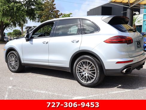 Used 2016 Porsche Cayenne AWD/4WD image 7