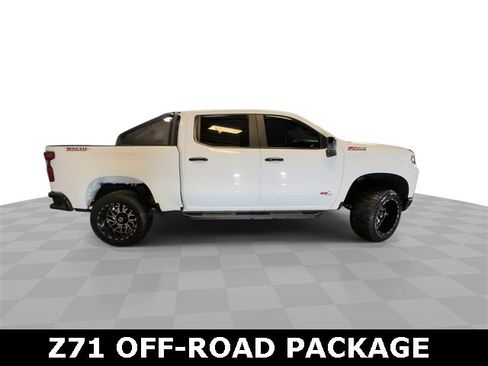 Used 2021 Chevrolet Silverado 1500 LT Trail Boss image 5