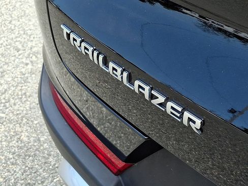 Used 2023 Chevrolet TrailBlazer LT w/ Convenience Package FWD image 36