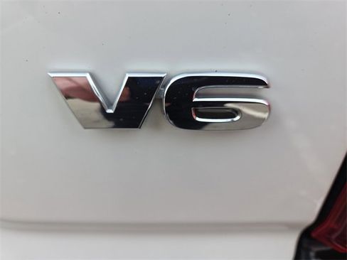 Used 2022 Toyota Tacoma SR5 image 11