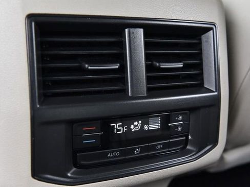 Certified 2022 Volkswagen Atlas SE w/ Panoramic Sunroof Package image 23