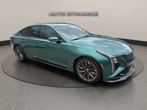 Used 2026 Cadillac CT5 V Blackwing w/ Carbon Fiber 2 Package image 4