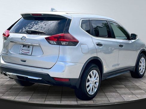 Used 2020 Nissan Rogue S FWD image 13