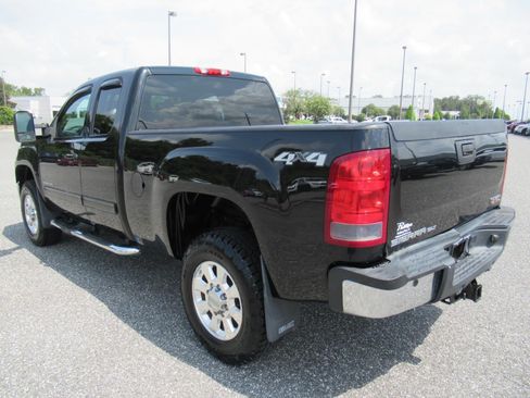 Used 2012 GMC Sierra 2500 SLT w/ SLT Convenience Package AWD/4WD image 5